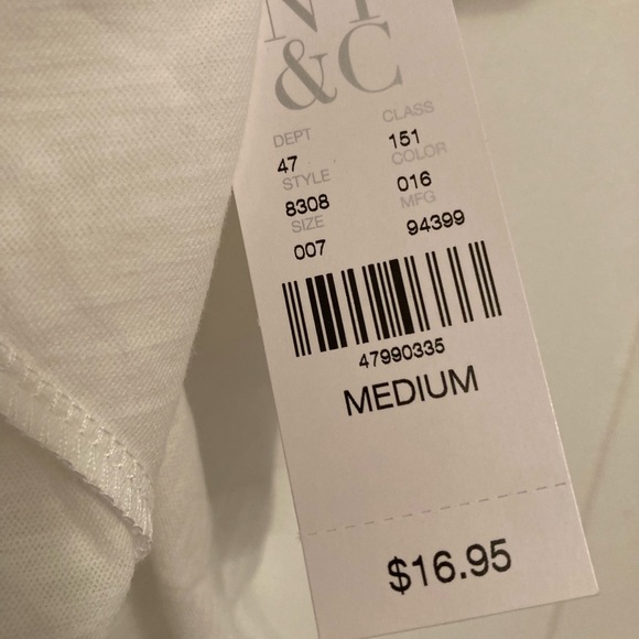 White tee - Picture 3 of 3